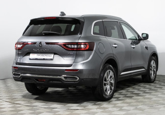 Подержанный автомобиль Renault Koleos 2017 года (5 фото)