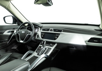 Подержанный автомобиль Geely Atlas 2019 года (9 фото)