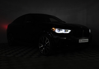 Подержанный автомобиль BMW X6 2020 года (35 фото)