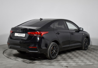 Подержанный автомобиль Hyundai Solaris Sedan 2018 года (5 фото)