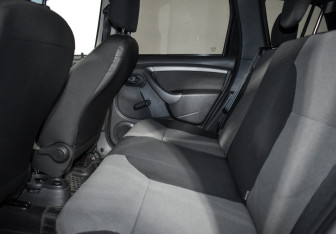 Подержанный автомобиль Renault Duster 2016 года (12 фото)
