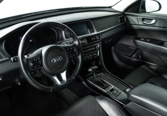 Подержанный автомобиль Kia Optima Sedan 2016 года (11 фото)