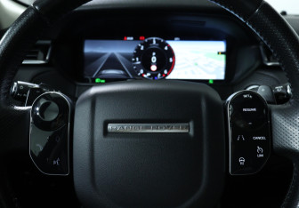Подержанный автомобиль Land Rover Range Rover Velar 2018 года (17 фото)