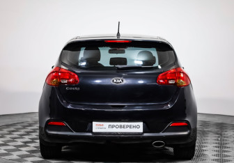 Подержанный автомобиль Kia Ceed Hatchback 2014 года (6 фото)