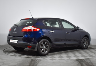Подержанный автомобиль Renault Megane Hatchback 2013 года (5 фото)
