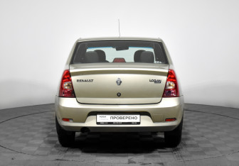 Подержанный автомобиль Renault Logan Sedan 2011 года (6 фото)