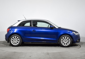 Подержанный автомобиль Audi A1 2012 года (4 фото)