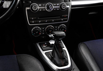 Подержанный автомобиль Land Rover Freelander 2009 года (14 фото)