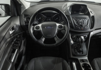 Подержанный автомобиль Ford Kuga 2016 года (11 фото)