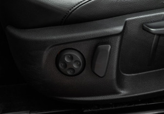 Подержанный автомобиль Volkswagen Passat Sedan 2011 года (18 фото)