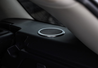 Подержанный автомобиль Land Rover Range Rover Velar 2019 года (32 фото)