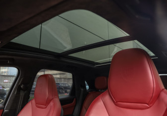 Подержанный автомобиль Porsche Cayenne 2019 года (32 фото)
