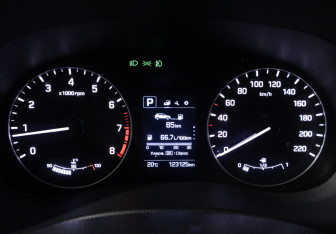 Подержанный автомобиль Hyundai Creta 2020 года (12 фото)