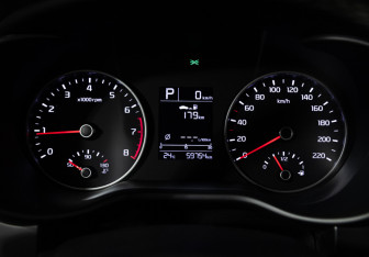 Подержанный автомобиль Kia Rio Hatchback 2020 года (12 фото)