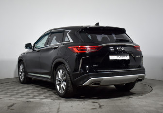 Подержанный автомобиль Infiniti QX50 2019 года (7 фото)