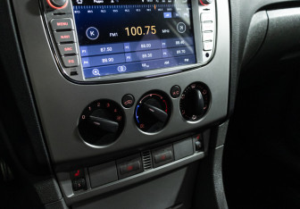 Подержанный автомобиль Ford Focus Hatchback 2011 года (15 фото)