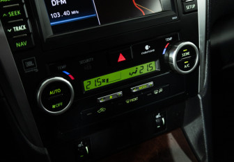 Подержанный автомобиль Toyota Camry Sedan 2012 года (17 фото)