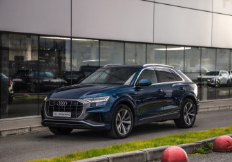 Подержанный автомобиль Audi Q8 2018 года (3 фото)