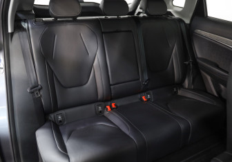 Подержанный автомобиль JAC JS6 2022 года (24 фото)