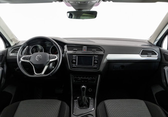 Подержанный автомобиль Volkswagen Tiguan 2021 года (12 фото)