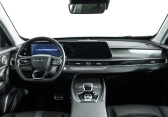 Подержанный автомобиль Chery Tiggo 8 Pro Max 2023 года (13 фото)