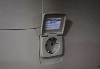 Подержанный автомобиль Toyota Land Cruiser Suv 2013 года (33 фото)