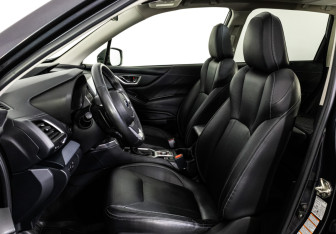 Подержанный автомобиль Subaru Forester Suv 2018 года (26 фото)