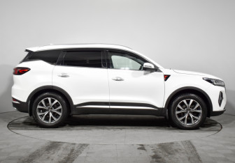Подержанный автомобиль Chery Tiggo 7 Pro Max 2022 года (4 фото)