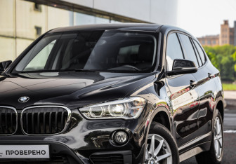 Подержанный автомобиль BMW X1 2019 года (2 фото)