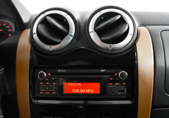 Подержанный автомобиль LADA (ВАЗ) Largus Wagon 2016 года (14 фото)