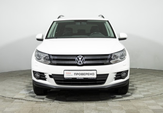 Подержанный автомобиль Volkswagen Tiguan 2013 года (2 фото)