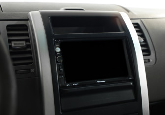 Подержанный автомобиль Nissan X-Trail 2008 года (13 фото)