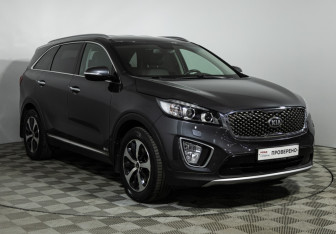Подержанный автомобиль Kia Sorento 2017 года (3 фото)
