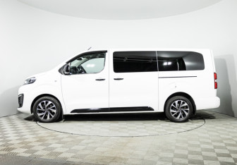 Подержанный автомобиль Citroen SpaceTourer 2020 года (8 фото)