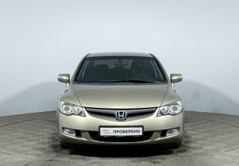 Подержанный автомобиль Honda Civic Sedan 2007 года (2 фото)