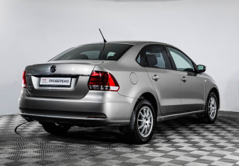 Подержанный автомобиль Volkswagen Polo Sedan 2016 года (5 фото)
