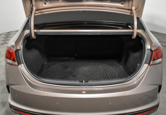 Подержанный автомобиль Hyundai Solaris Sedan 2021 года (18 фото)