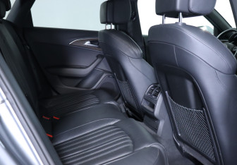 Подержанный автомобиль Audi A6 Sedan 2012 года (27 фото)