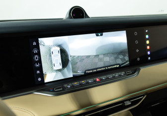 Подержанный автомобиль Voyah Free 2023 года (16 фото)