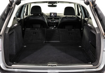 Подержанный автомобиль Audi A4 allroad 2016 года (33 фото)