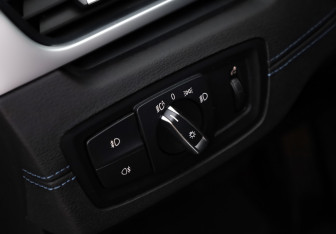 Подержанный автомобиль BMW X2 2019 года (13 фото)