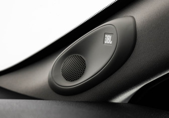 Подержанный автомобиль Toyota Camry Sedan 2019 года (18 фото)