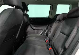 Подержанный автомобиль Skoda Yeti 2014 года (12 фото)