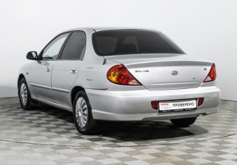 Подержанный автомобиль Kia Spectra Sedan 2006 года (7 фото)