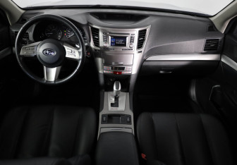 Подержанный автомобиль Subaru Outback Wagon 2012 года (18 фото)