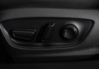 Подержанный автомобиль Toyota Camry Sedan 2021 года (34 фото)