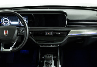 Подержанный автомобиль Hongqi HS5 2021 года (14 фото)