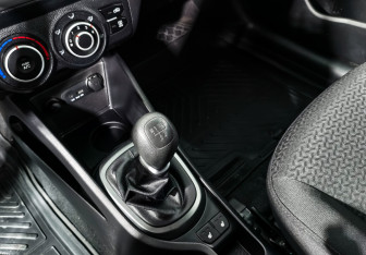 Подержанный автомобиль Kia Rio Sedan 2012 года (11 фото)