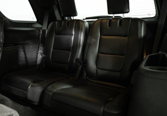 Подержанный автомобиль Ford Explorer 2014 года (23 фото)
