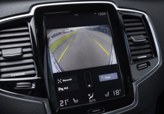 Подержанный автомобиль Volvo XC90 2016 года (22 фото)